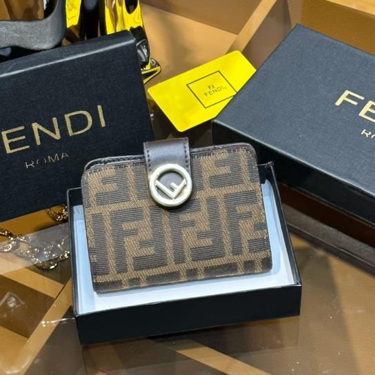 FENDI 財布