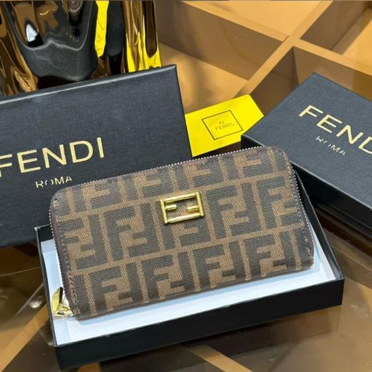 FENDI 財布