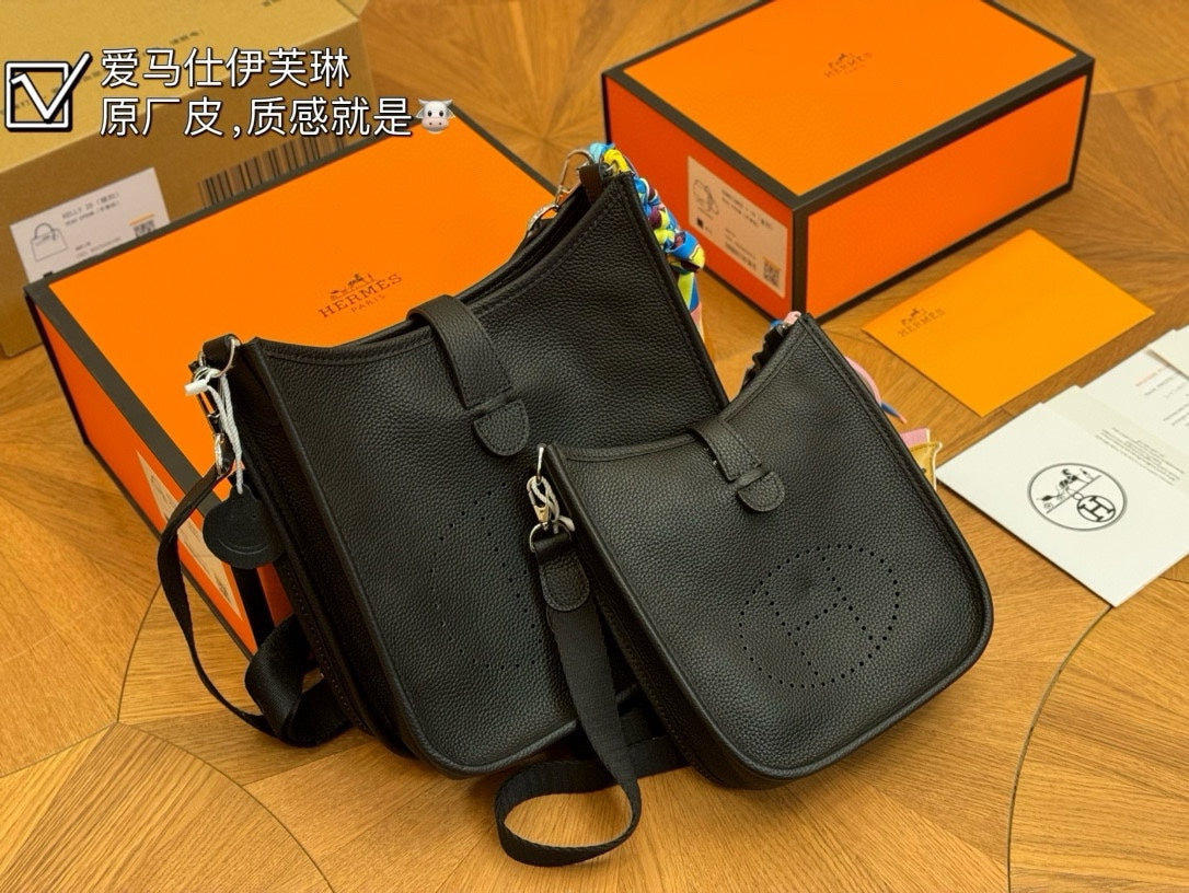 【国内発送】すぐ届く2023年製エルメスHERMES Evelyne TPM Black