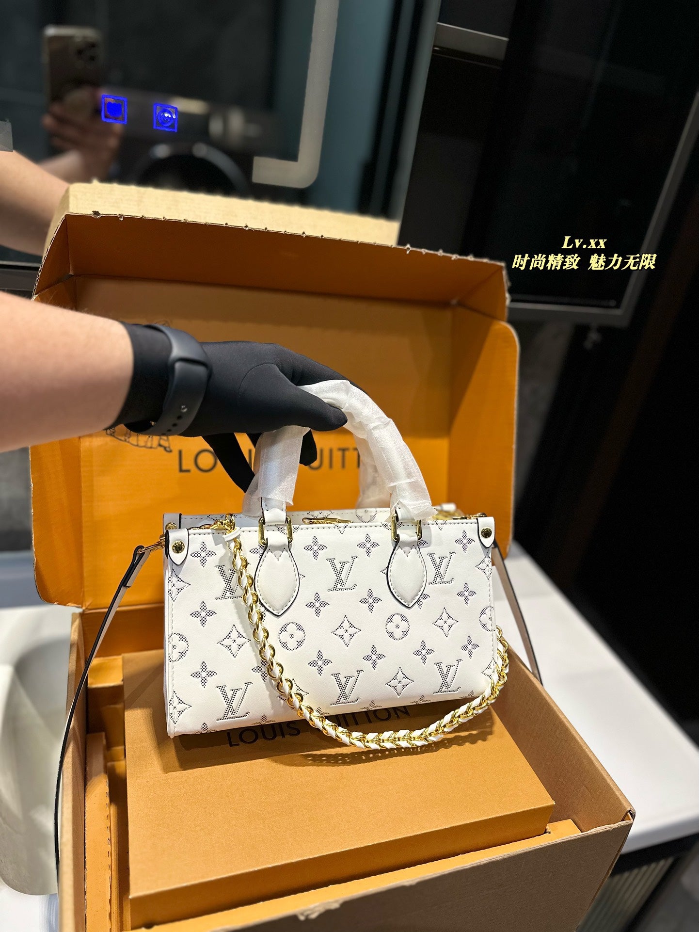 【入手困難】LV summer holiday限定マカロンスモールトートバッグ