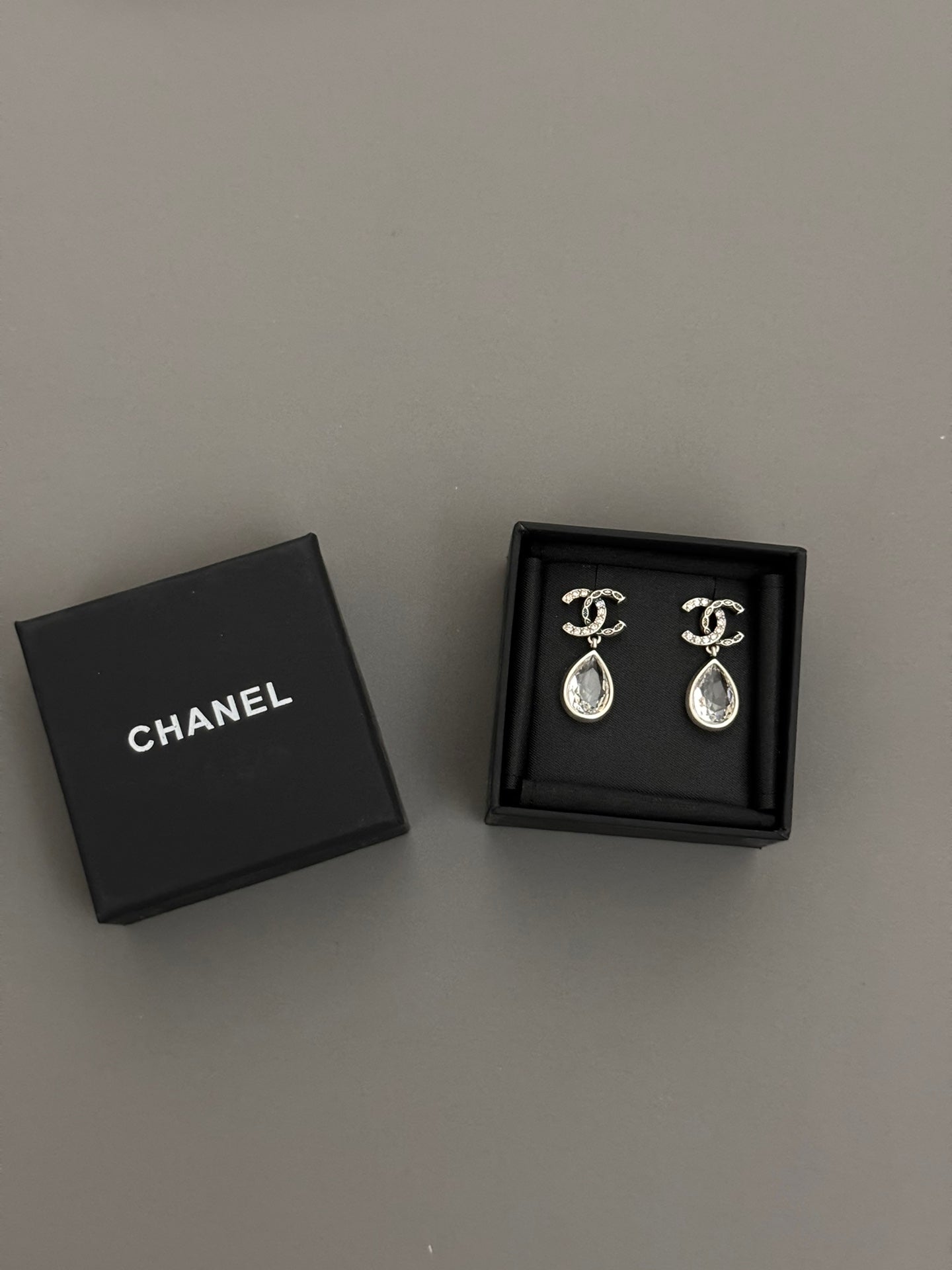 【アンティーク調が可愛い♪】CHANEL シャネル ピアス CCロゴ